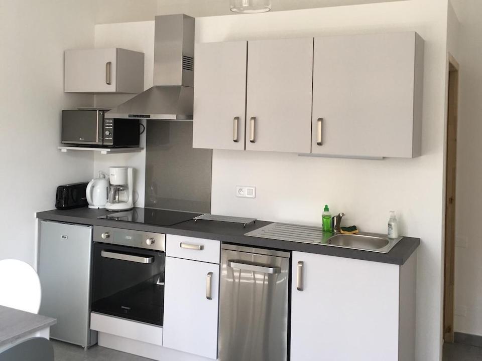 Ernella Appartement Bastia  Buitenkant foto