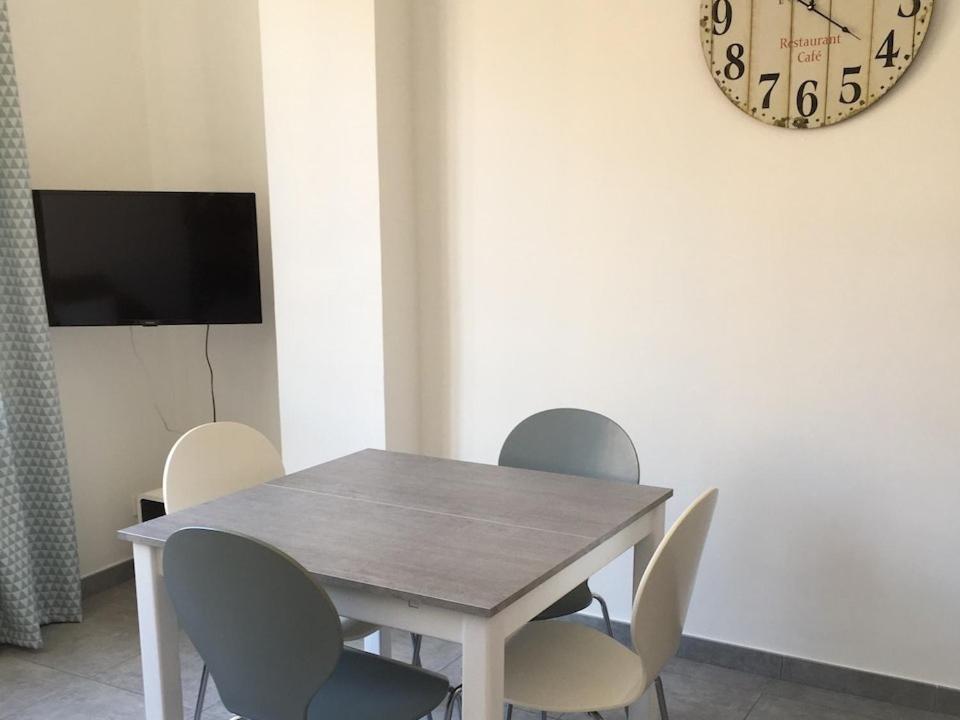 Ernella Appartement Bastia  Buitenkant foto